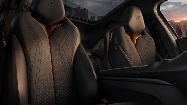 CUPRA Tavascan Black Edition, gli interni