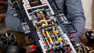 LEGO Technic Koenigsegg Sadair's Spear, i dettagli dei componenti