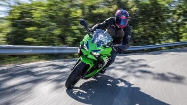 Kawasaki Ninja 500: la posizione in sella &egrave; sportiva ma non estrema