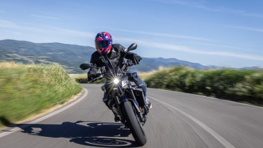 Yamaha MT-09 Y-AMT, in modalit&agrave; D puoi guidare spensierato