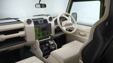 Classic Defender V8