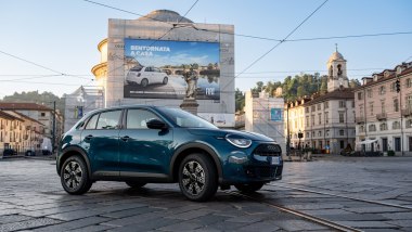 Fiat 600 Turbo 100, vista di profilo