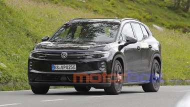 Volkswagen ID. Tiguan spy shot