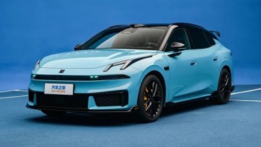 Lynk &amp; Co 07 GT