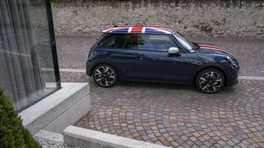 MINI Cooper Oxford Edition, vista laterale