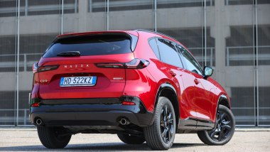 Mazda CX-5 2025 Homura 2.5 e-Skyactiv G, posteriore