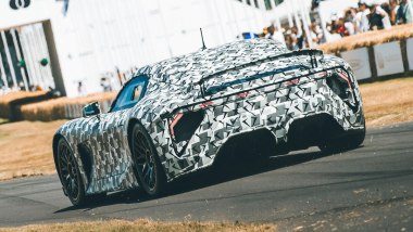 Lexus LFA, le immagini del prototipo in pista