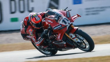 Round Donington 2026, Nicol&ograve; Bulega (Ducati). Credits: WorldSBK.com