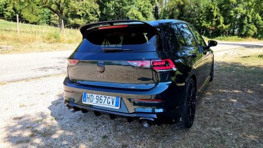 Volkswagen Golf GTI Edition 50, vista posteriore