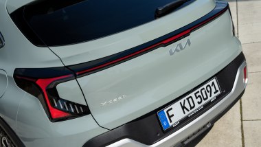 Nuova Kia Xceed 1.6 DCT 2027, luci posteriori