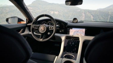 Porsche Taycan Turbo GT Sonderwunsch, l'abitacolo