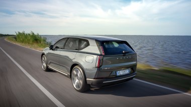 Test drive della nuova Volvo EX60 2027