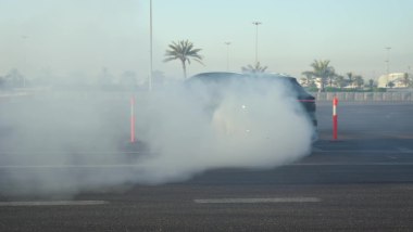 Zeekr 7X nel Guinness World Record per il drift tra ostacoli pi&ugrave; stretti
