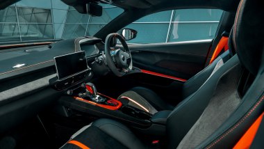 Lotus Emira 420 Sport, l'interno