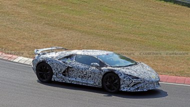 Lamborghini Revuelto SV