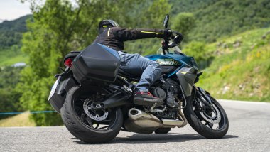 Triumph Tiger Sport 660 2026, la maneggevolezza nello stretto &egrave; uno dei suoi punti di forza
