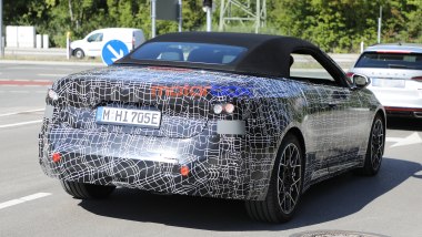 BMW i4 Cabrio foto spia