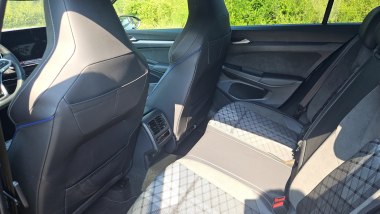 Volkswagen Golf TDI, posti posteriori