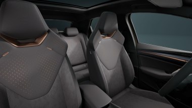 Cupra Raval VZ Century, gli interni