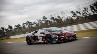 Lamborghini Revuelto SV