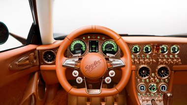 Spyker C8 Preliator XXV, l'abitacolo