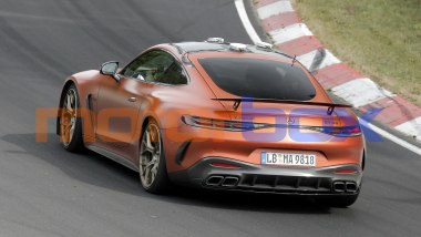 Mercedes-AMG GT 63: prove di guida autonoma al N&uuml;rburgring