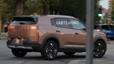 FIAT Grizzly SUV foto spia