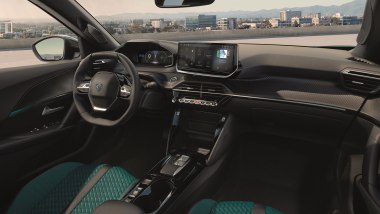 Peugeot 2008 Envy, l'abitacolo