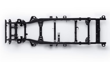 Mitsubishi Pajero Cross Country, il telaio a longheroni