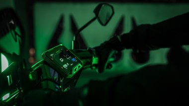 NIU FQiX x Razer