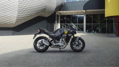 Moto Guzzi V100 Mandello Edizione 105th Anniversary