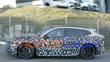 Mercedes-AMG SUV elettrico foto spia