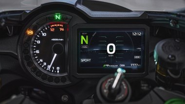 Kawasaki Ninja H2 2027, la nuova strumentazione