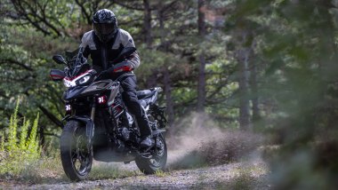 Benelli TRK 902 Xplorer: in off-road ha ora più senso, a patto che non si esageri