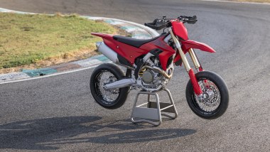 Ducati Desmo450 SM, la manutenzione è da moto racing