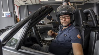 Nuova Mazda MX-5 2027, la prova in pista a Imola