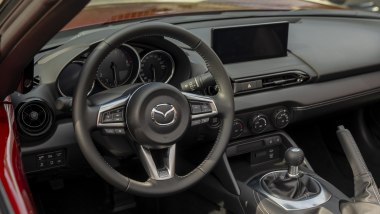 Nuova Mazda MX-5 2027, l'interno