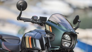 Suzuki GSX-8TT, gli elementi che la differenziano dalla T