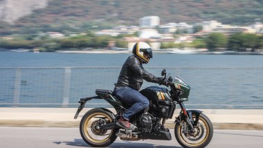 Suzuki GSX-8TT, a passeggio ci sa andare senza problemi