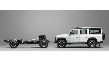 Land Rover Defender Classic Works V8