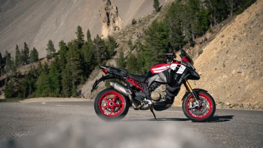 Ducati Multistrada V4 Pikes Peak 2027, vista laterale