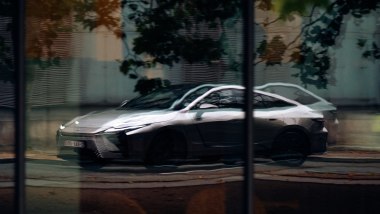 Prova della Lexus ES 300h 2027