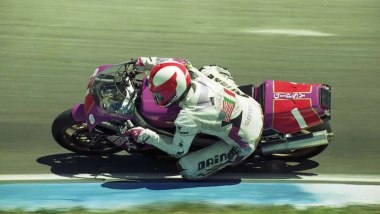 Fred Merkel e la sua Honda RC30, vincitori al debutto del Mondiale SBK