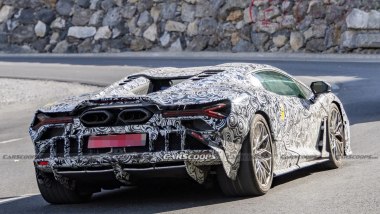 Lamborghini Revuelto, il retro