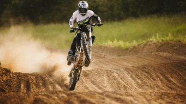 Triumph TF 250-X 2027, le nuove piastre
