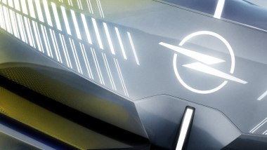 Opel STX Concept, il nuovo Vizor