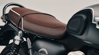 Triumph Bonneville T40, beanch seat come da tradizione