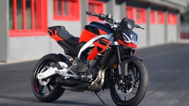 Aprilia Tuono 457 è l'unica con il telaio in alluminio