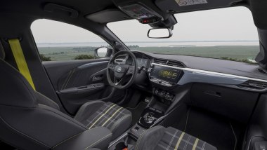 Opel Corsa GSE, interni