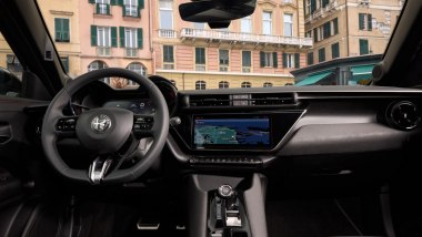 Alfa Romeo Junior, interni